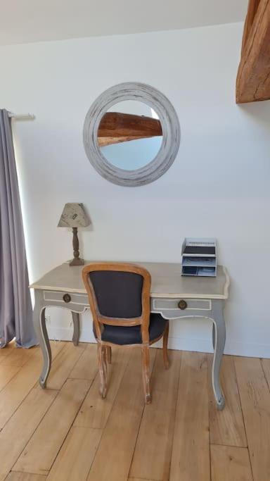 Belle Suite Dans Corps De Ferme - Logement Alicia Villiers-sous-Grez 外观 照片